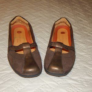 Clarks Unstructured Leather Shoes Mary Jane Flats , Size 8 - UGC